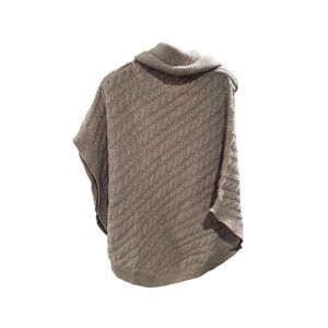 Orvis Oversized Beige Cozy Cable Knit Poncho -Size Sm/Med (EUC)